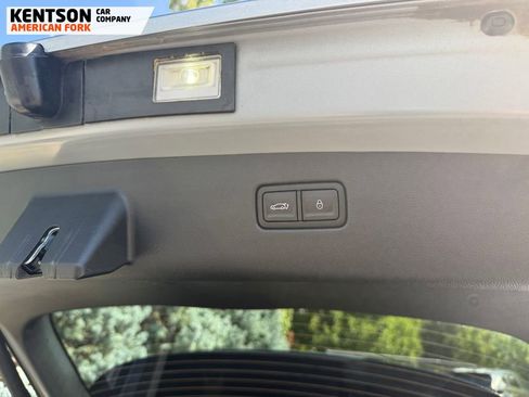 Used 2025 Genesis GV70 2.5T image 36