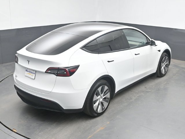 Used 2022 Tesla Model Y Long Range AWD/4WD image 37