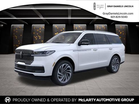 New 2026 Lincoln Navigator Reserve image 1
