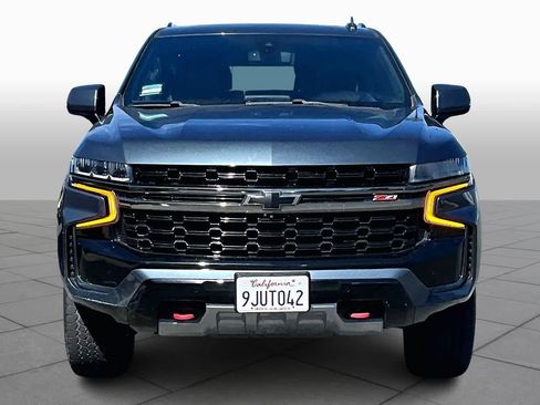 Used 2021 Chevrolet Suburban Z71 w/ Z71 Signature Package image 3