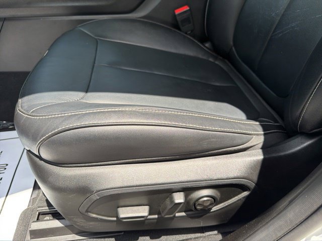 Used 2023 Jeep Grand Cherokee Limited AWD/4WD image 24