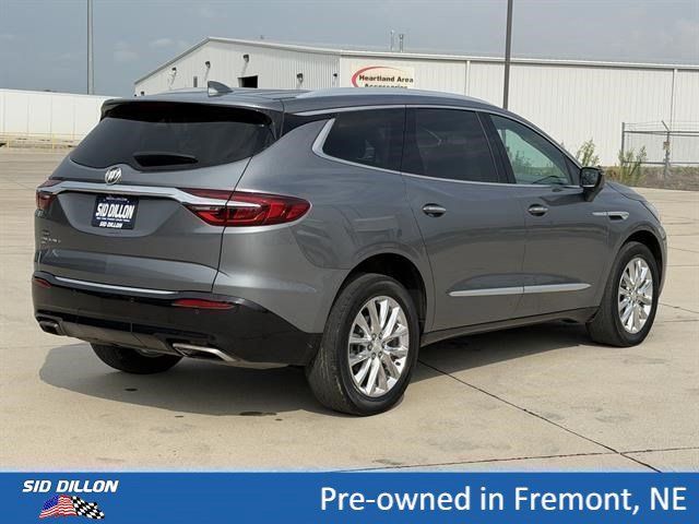 Certified 2021 Buick Enclave Premium w/ Sun and Sites Package AWD/4WD image 4