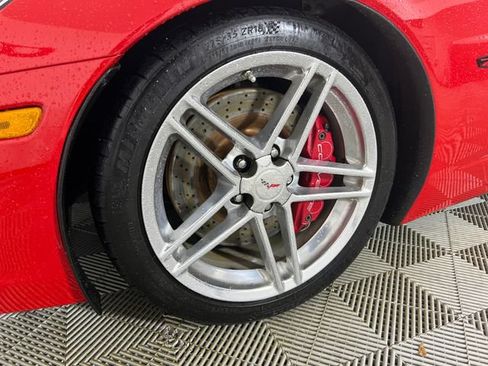 Used 2006 Chevrolet Corvette Z06 w/ Preferred Equipment Group RWD image 22