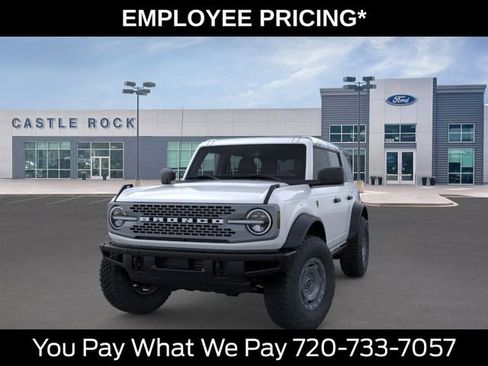 New 2025 Ford Bronco Badlands w/ Sasquatch Package AWD/4WD image 2