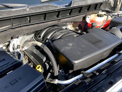 Certified 2025 Chevrolet Silverado 1500 LT w/ Safety Package AWD/4WD image 32