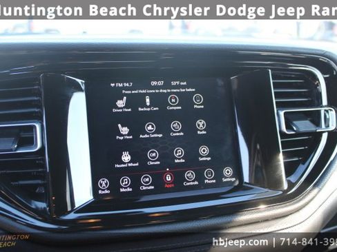 Used 2023 Dodge Durango SXT image 30