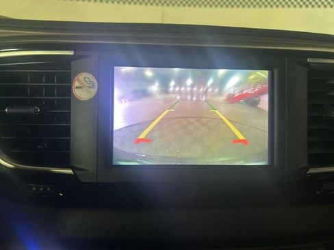 Used 2023 Chrysler Voyager LX FWD image 25