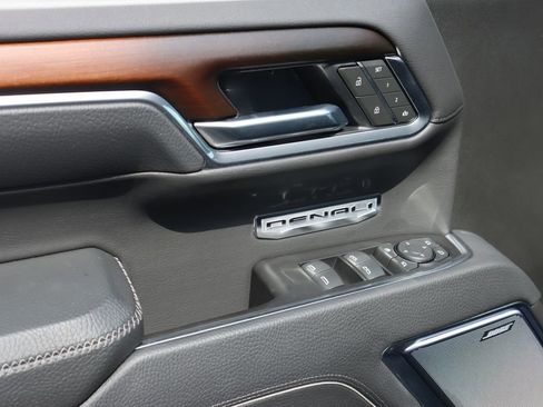 New 2025 GMC Sierra 1500 Denali w/ Denali Reserve Package image 14