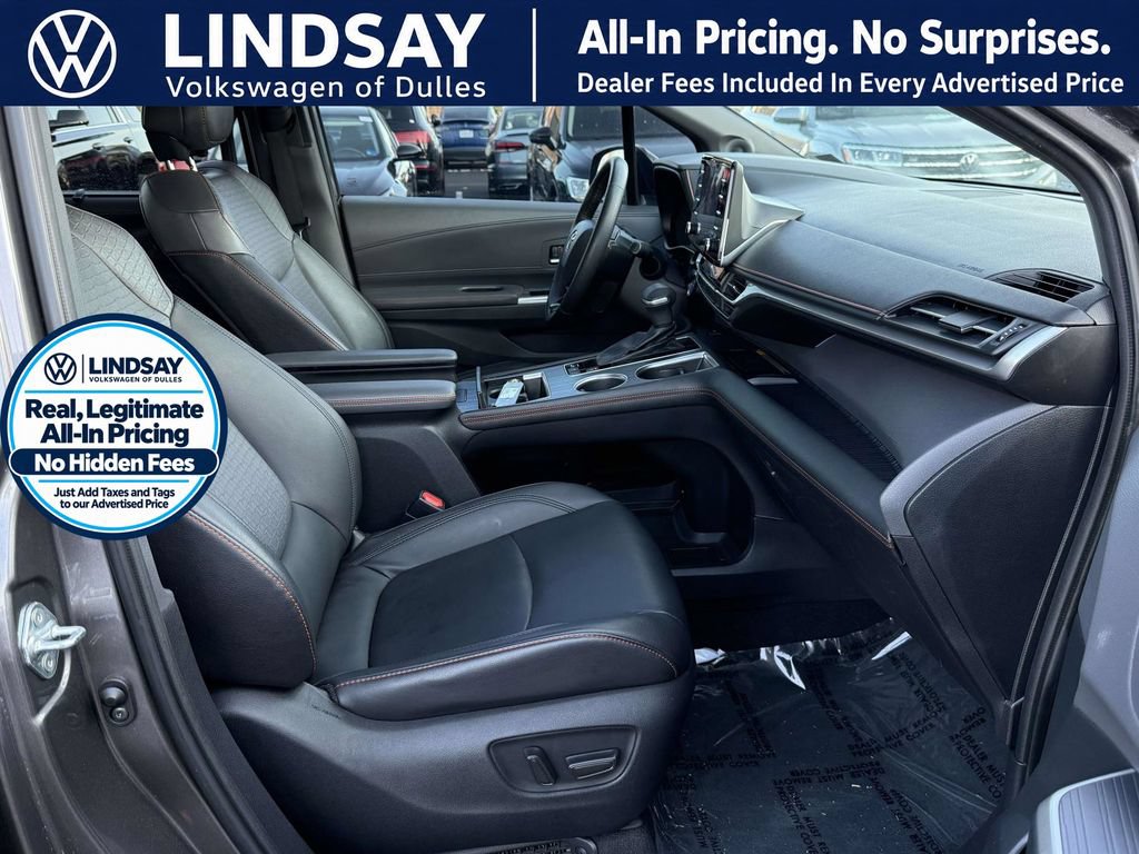Used 2022 Toyota Sienna XSE w/ XSE Plus Package FWD image 15