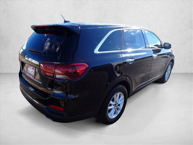 Used 2019 Kia Sorento AWD V6 image 4