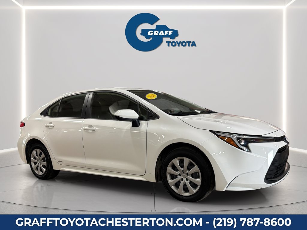 Used 2024 Toyota Corolla LE AWD/4WD image 4