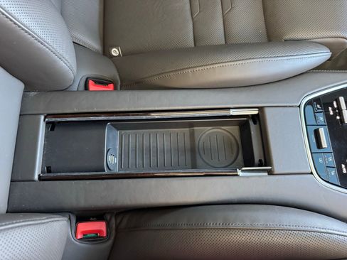 Used 2018 Porsche Panamera 4S Executive w/ Sport Chrono Package image 32