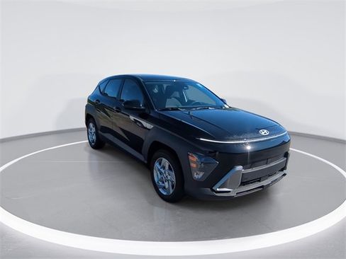 New 2026 Hyundai Kona SE image 2