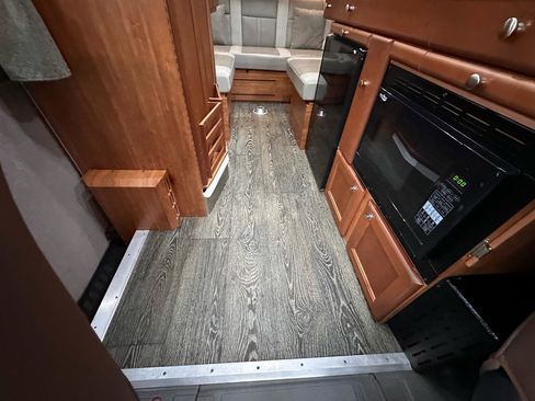Used 2016 Mercedes-Benz Sprinter 2500 image 78