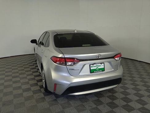 Used 2022 Toyota Corolla LE FWD image 5