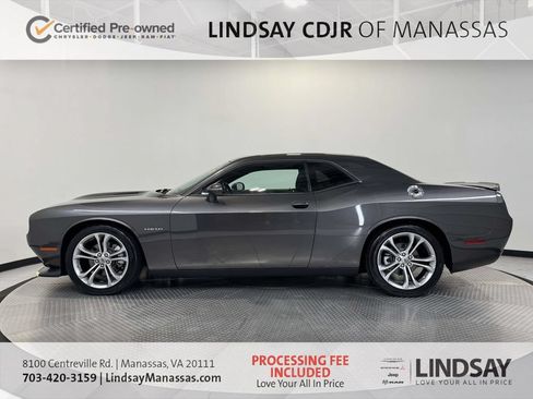 Used 2022 Dodge Challenger R/T RWD image 6