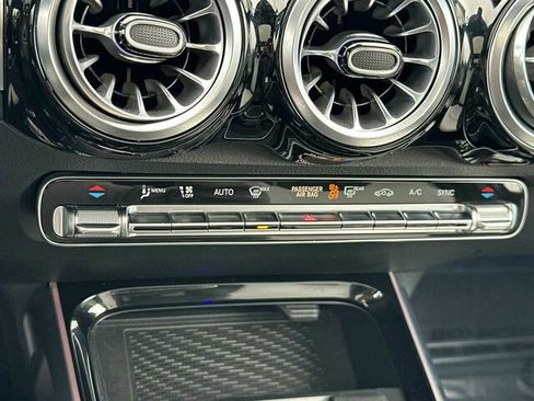 Certified 2023 Mercedes-Benz GLB 250 4MATIC image 25