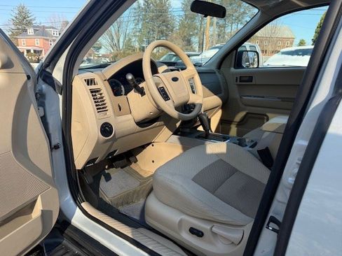 Used 2008 Ford Escape XLT image 7