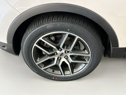 Used 2018 Ford Explorer Sport w/ Equipment Group 401A image 11