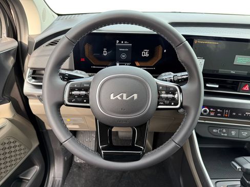 New 2026 Kia Carnival FWD image 12