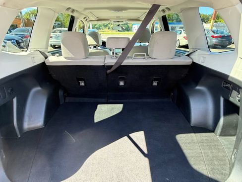 Used 2017 Subaru Forester 2.5i Premium w/ All-Weather Package AWD/4WD image 12