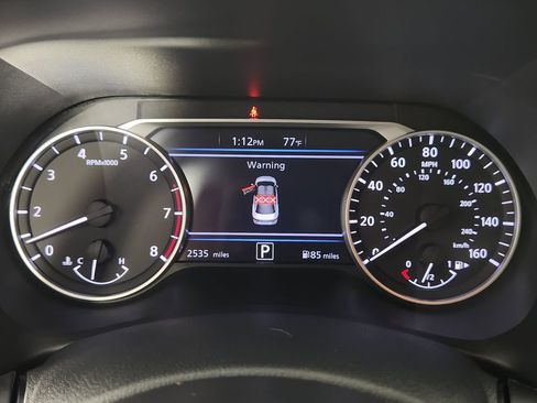 Certified 2025 Nissan Sentra SR FWD image 23