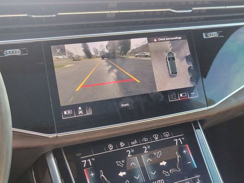 Used 2020 Audi Q8 Prestige w/ Prestige Package AWD/4WD image 18
