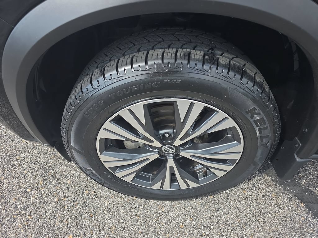 Used 2021 Nissan Rogue SV AWD/4WD image 9