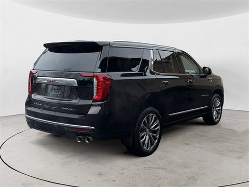 Used 2021 GMC Yukon Denali w/ Denali Premium Package image 5