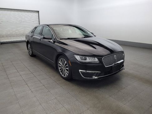 Used 2020 Lincoln MKZ image 13