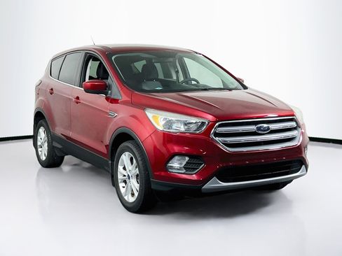 Used 2017 Ford Escape SE AWD/4WD image 3