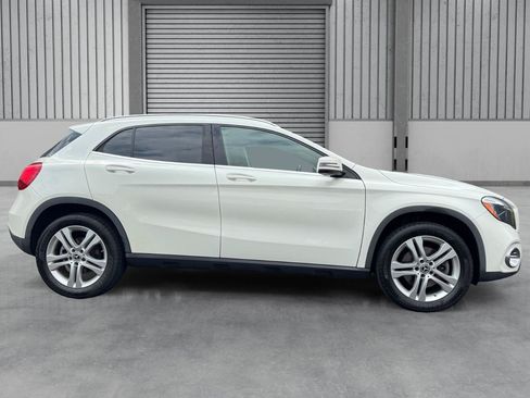 Used 2018 Mercedes-Benz GLA 250 4MATIC image 31