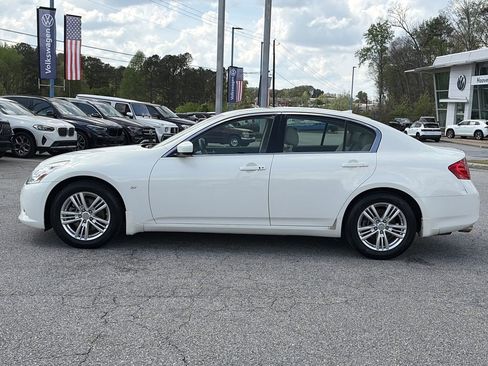 Used 2015 INFINITI Q40 w/ Moonroof Package RWD image 22