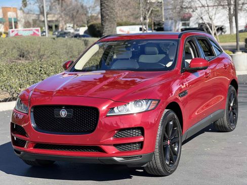 Used 2019 Jaguar F-PACE Prestige image 25