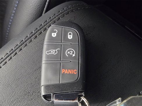 New 2026 Jeep Compass Latitude image 25