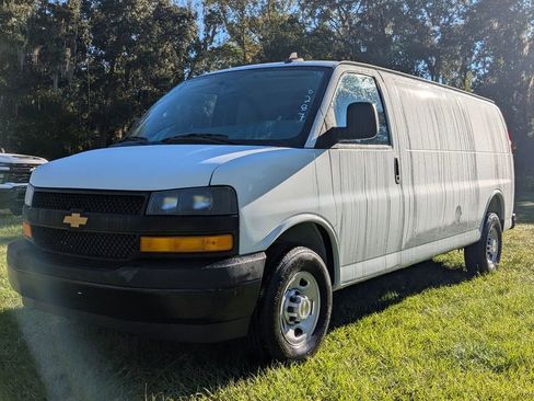 New 2025 Chevrolet Express 2500 Extended w/ Driver Convenience Package image 9