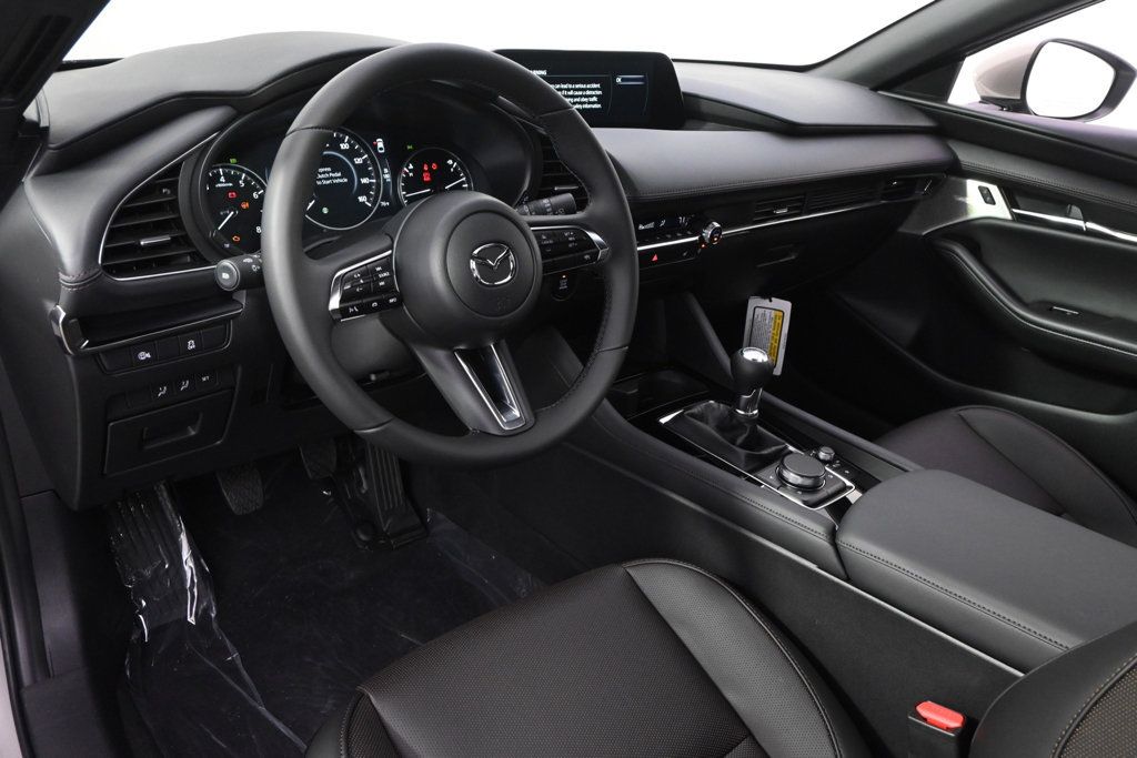New 2026 MAZDA MAZDA3 2.5 S Hatchback w/ Premium Pkg FWD image 11