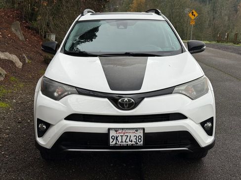 Used 2018 Toyota RAV4 Adventure image 4