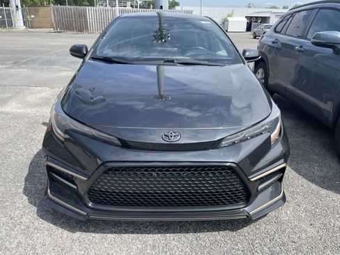 Used 2021 Toyota Corolla SE FWD image 2