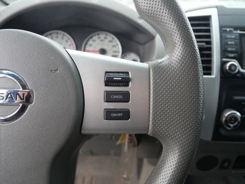 Used 2016 Nissan Frontier Desert Runner image 13