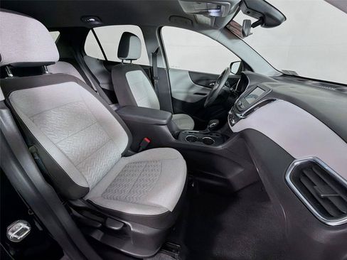 Used 2024 Chevrolet Equinox LS w/ LS Convenience Package FWD image 30