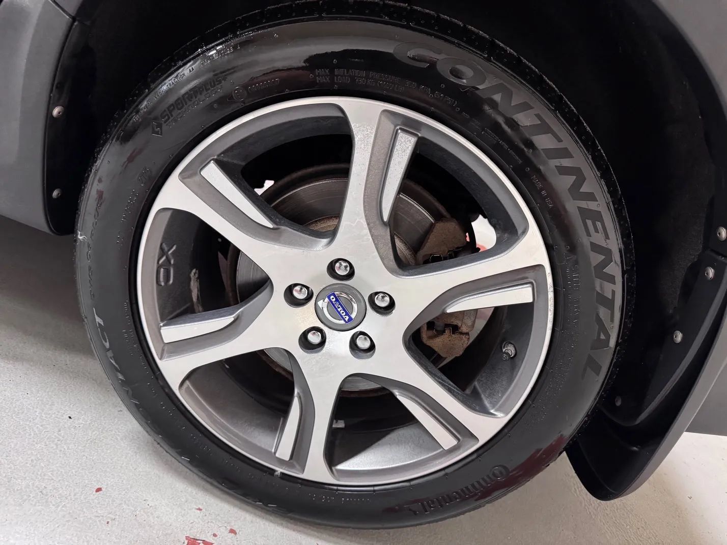 Used 2012 Volvo XC70 T6 AWD/4WD image 9