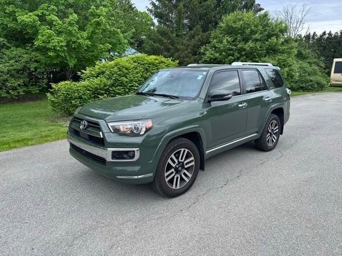 Used 2022 Toyota 4Runner Limited AWD/4WD image 7