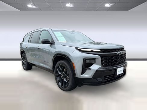 Certified 2024 Chevrolet Traverse RS FWD image 6