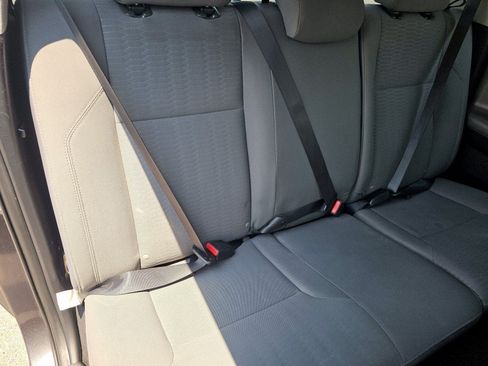 Used 2018 Toyota Tacoma SR5 RWD image 26