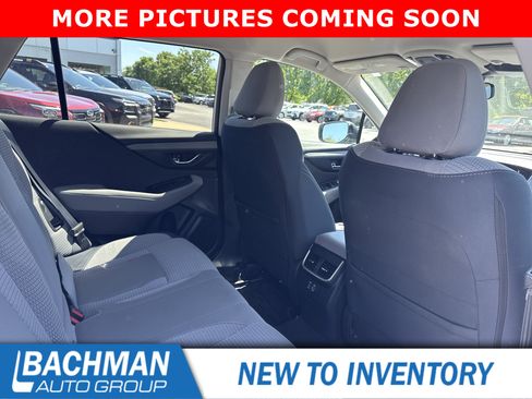 Used 2024 Subaru Outback Premium AWD/4WD image 7