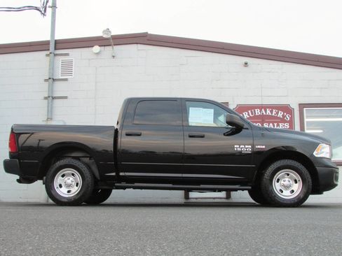 Used 2020 RAM 1500 Tradesman w/ Popular Equipment Group image 1