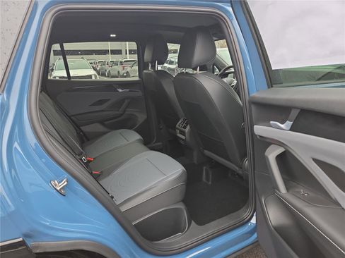 New 2026 Volkswagen Tiguan SE R-Line image 31