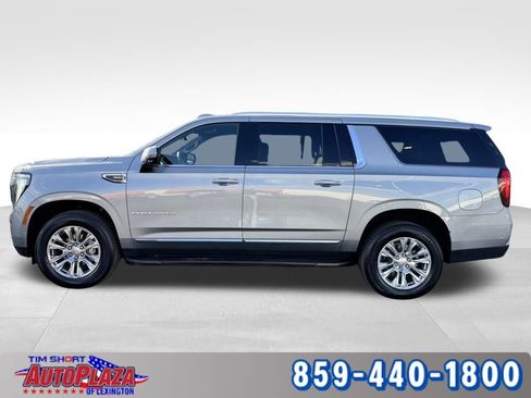 Used 2025 GMC Yukon XL Denali AWD/4WD image 8