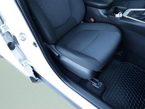 Certified 2021 Toyota RAV4 XLE image 23